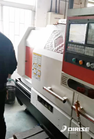 德瑞斯變頻器應(yīng)用在數(shù)控車床