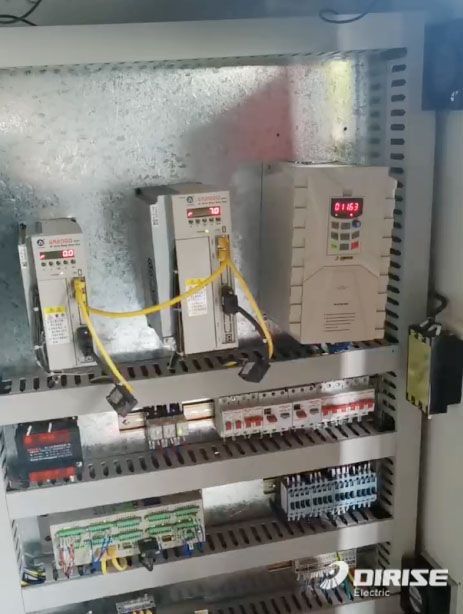 德瑞斯變頻器數(shù)控車床應(yīng)用現(xiàn)場